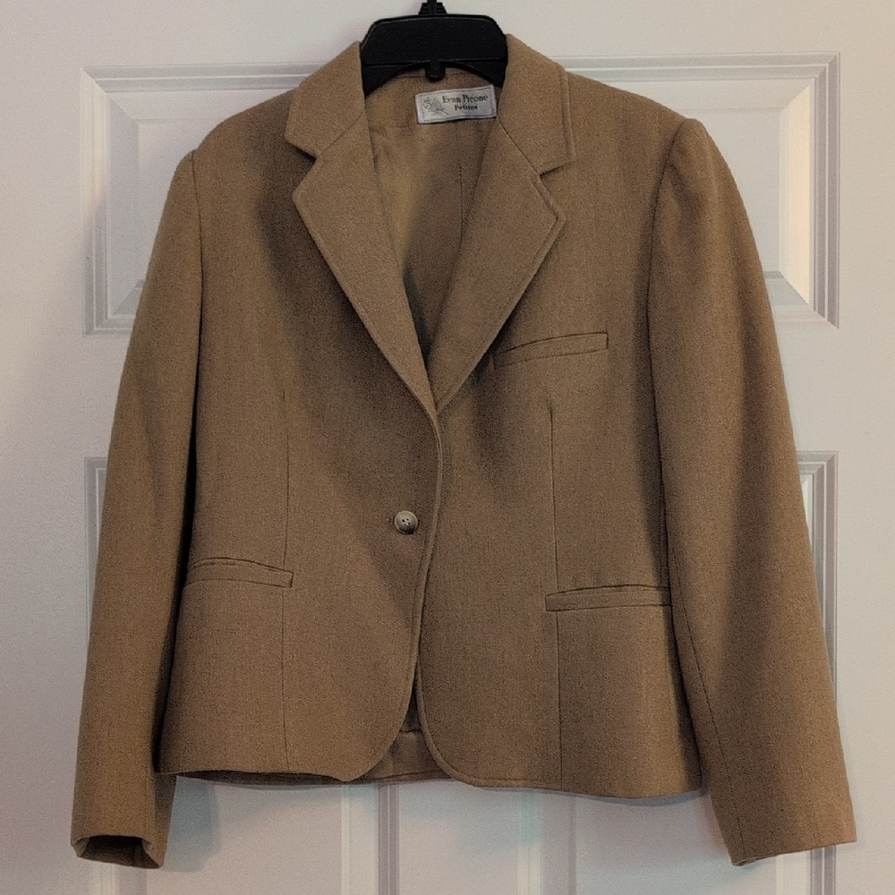 Evan-Picone Tan One Button Women's Blazer